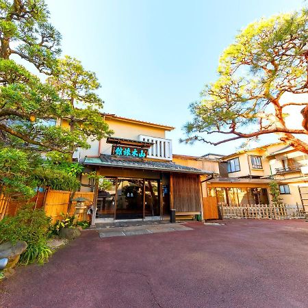 Hotel Atami Onsen Yamaki Ryokan Zewnętrze zdjęcie