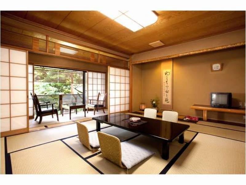 Atami Onsen Yamaki Ryokan Zewnętrze zdjęcie